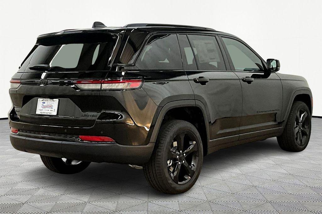 new 2025 Jeep Grand Cherokee car, priced at $46,591