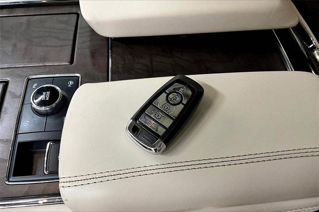 used 2020 Lincoln Navigator car, priced at $34,900