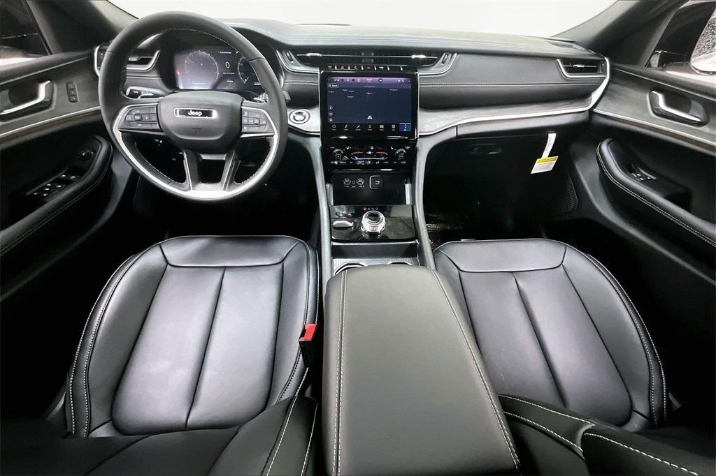 new 2025 Jeep Grand Cherokee car, priced at $49,730