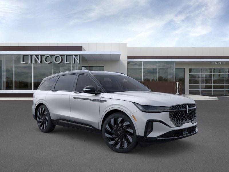 new 2025 Lincoln Nautilus car, priced at $61,870