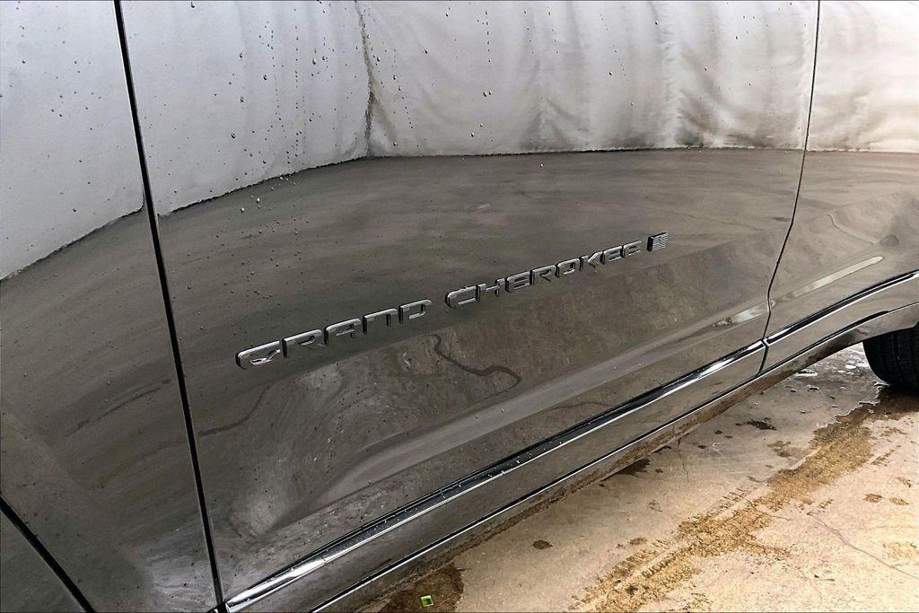 new 2026 Jeep Grand Cherokee L car, priced at $55,305