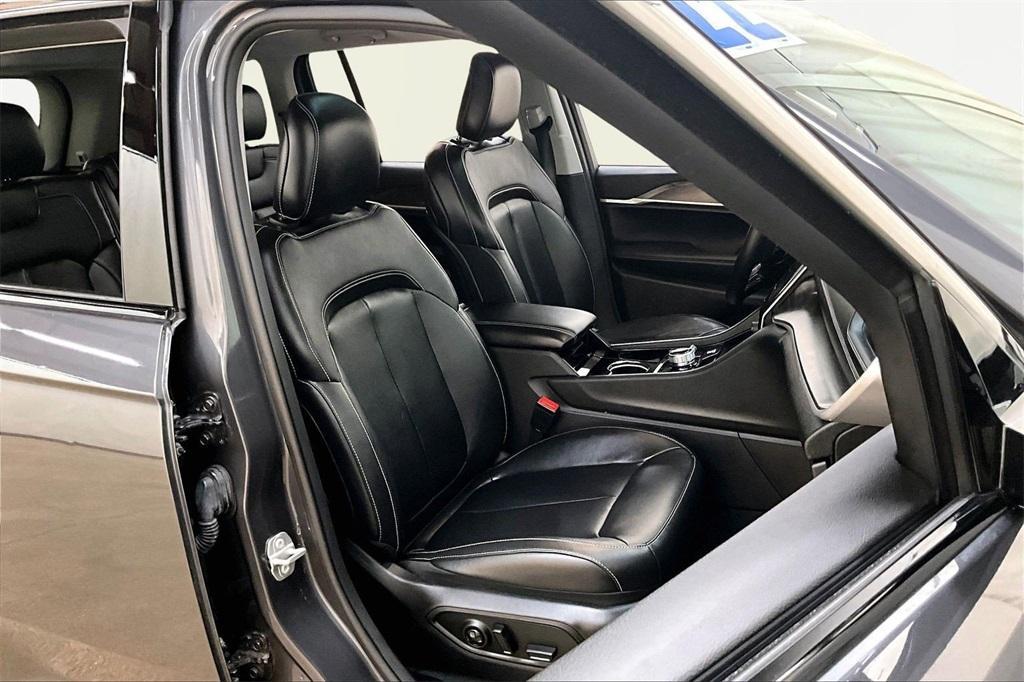 used 2022 Jeep Grand Cherokee car, priced at $30,000