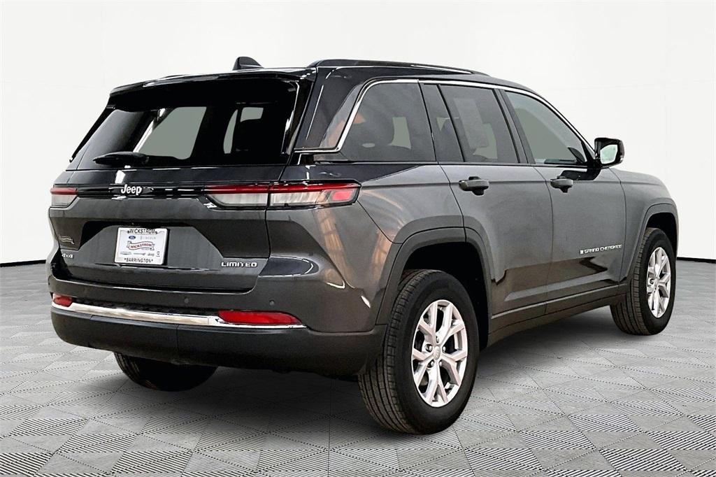 used 2022 Jeep Grand Cherokee car, priced at $30,000
