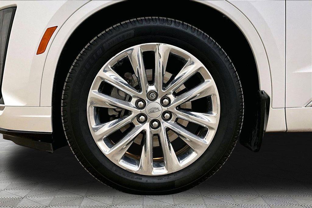 used 2020 Cadillac XT6 car, priced at $24,900