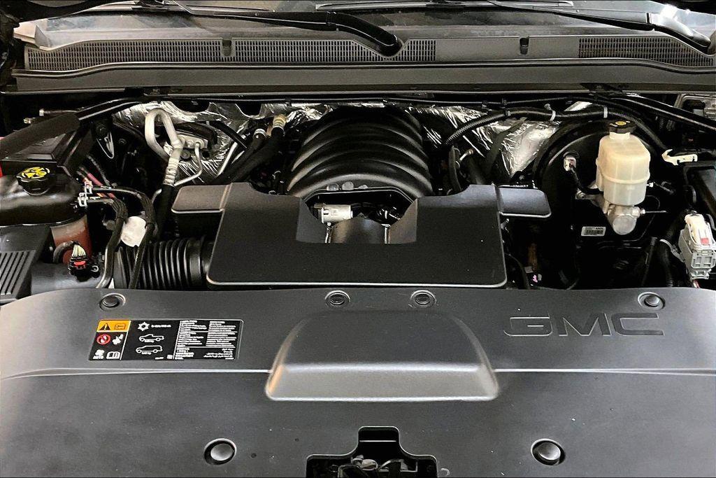 used 2015 GMC Yukon car, priced at $23,900