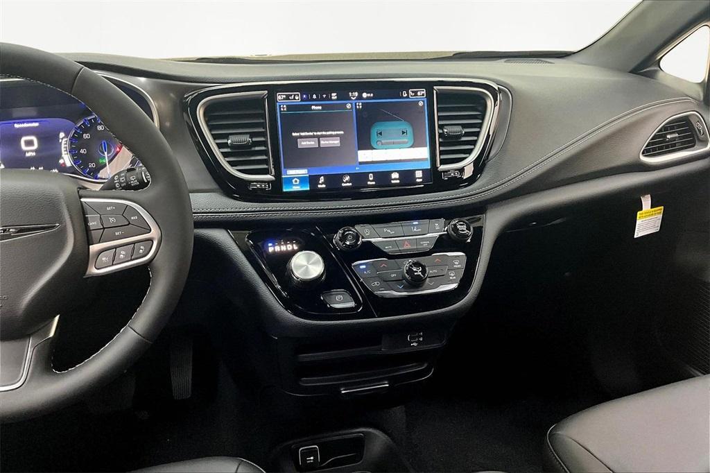 new 2026 Chrysler Pacifica car, priced at $38,097