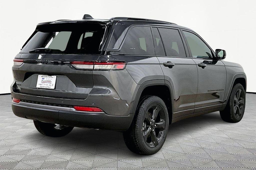 new 2026 Jeep Grand Cherokee car, priced at $44,525