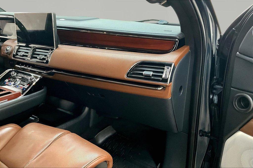 used 2022 Lincoln Navigator L car, priced at $43,900