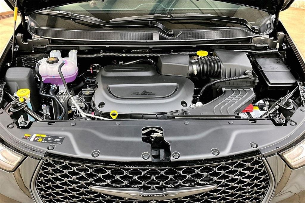 new 2026 Chrysler Pacifica car, priced at $48,225