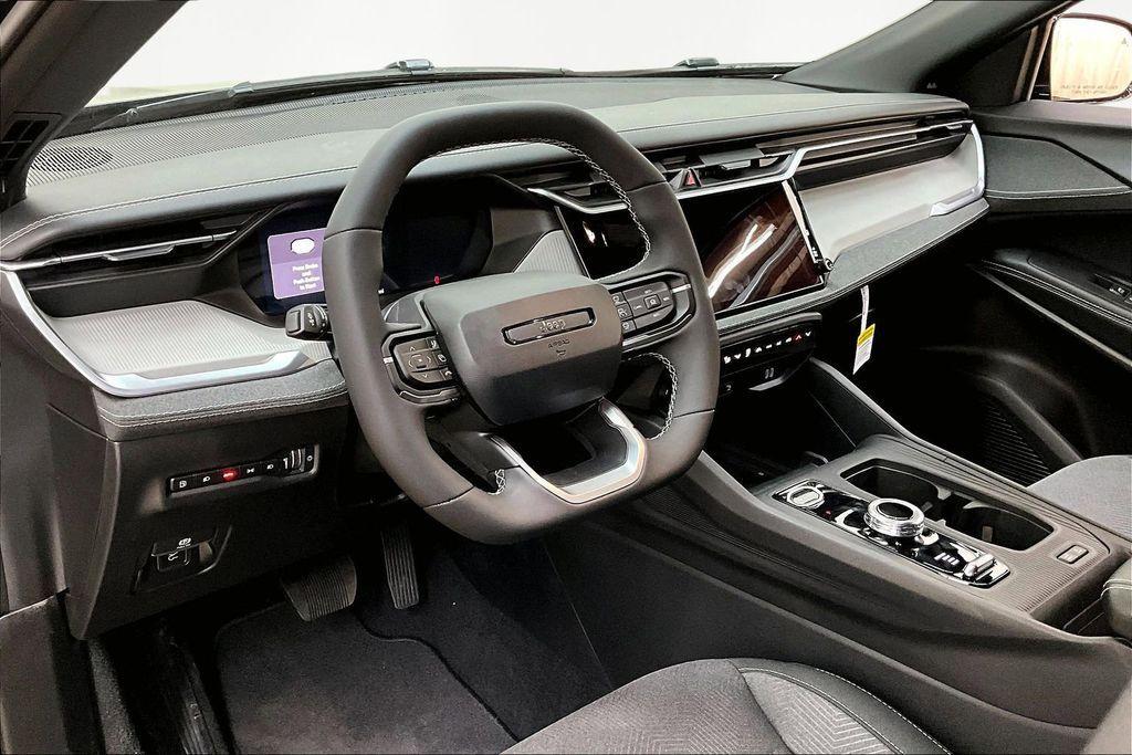 new 2026 Jeep Cherokee car, priced at $37,697