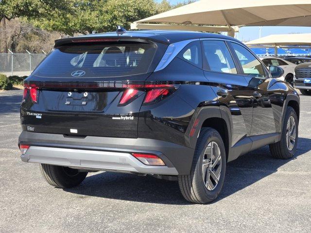 new 2026 Hyundai TUCSON Hybrid car, priced at $33,991