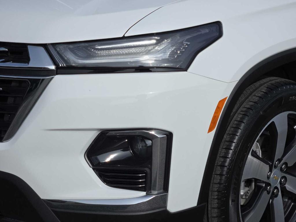 used 2023 Chevrolet Traverse car, priced at $32,677