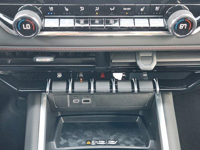 new 2025 Chevrolet Colorado car, priced at $43,565