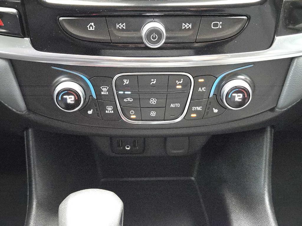 used 2021 Chevrolet Traverse car, priced at $20,977