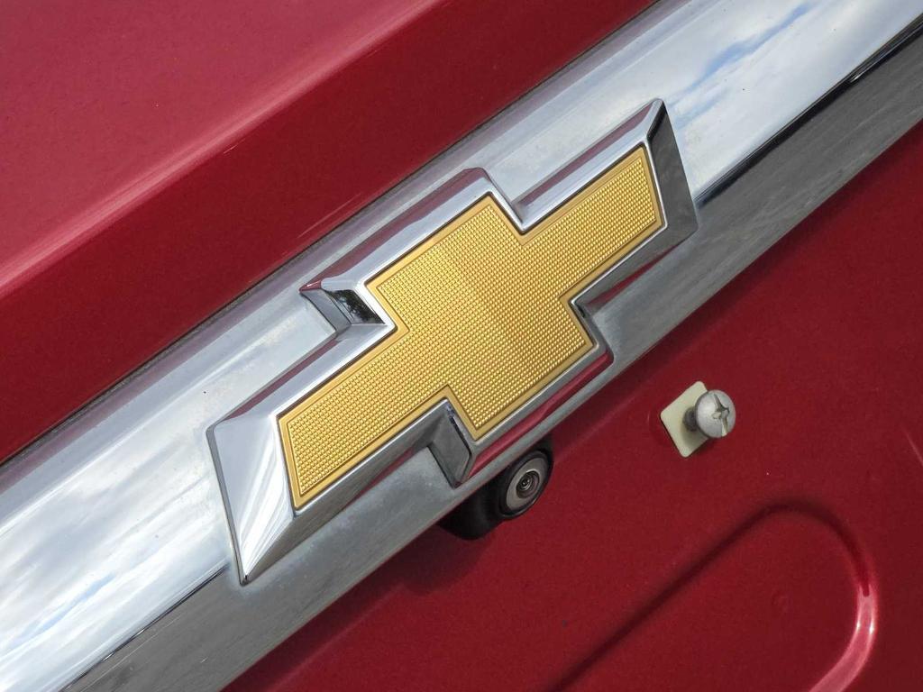 used 2021 Chevrolet Traverse car, priced at $20,977