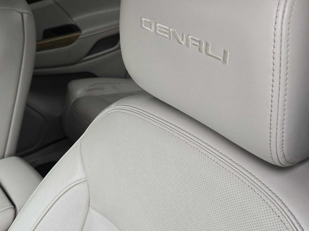 used 2017 GMC Acadia car, priced at $11,577