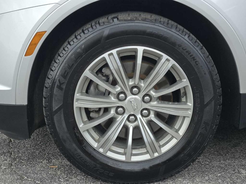 used 2017 Cadillac XT5 car, priced at $12,377