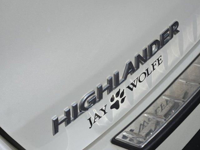 used 2016 Toyota Highlander car, priced at $19,577