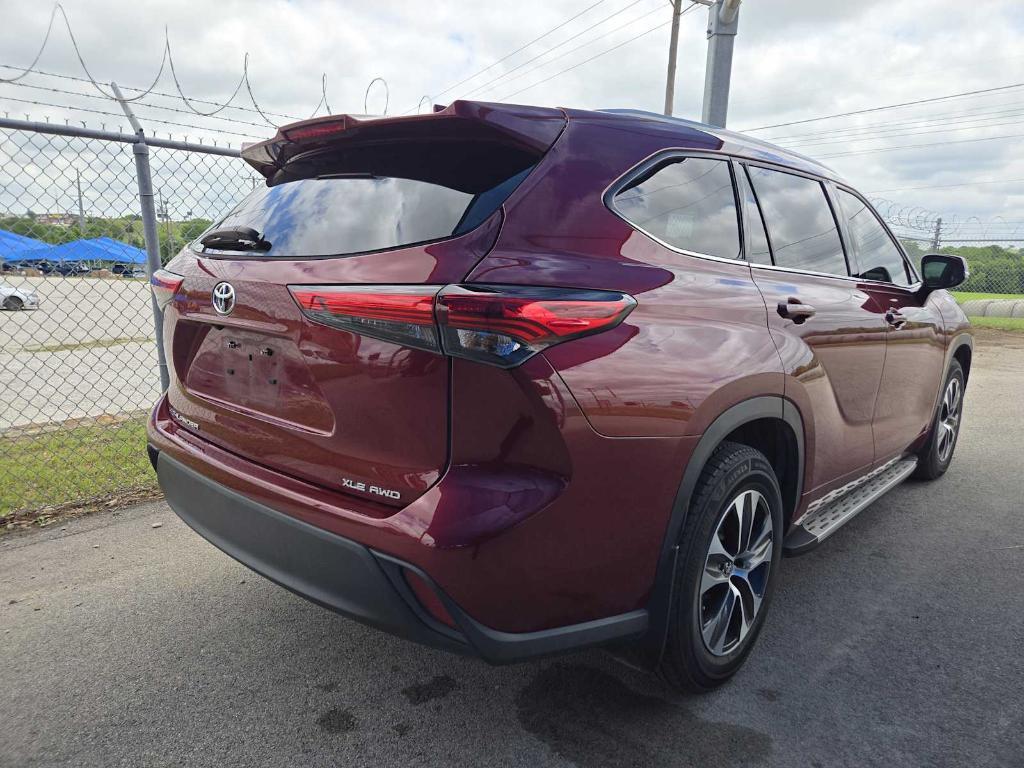 used 2022 Toyota Highlander car, priced at $37,955