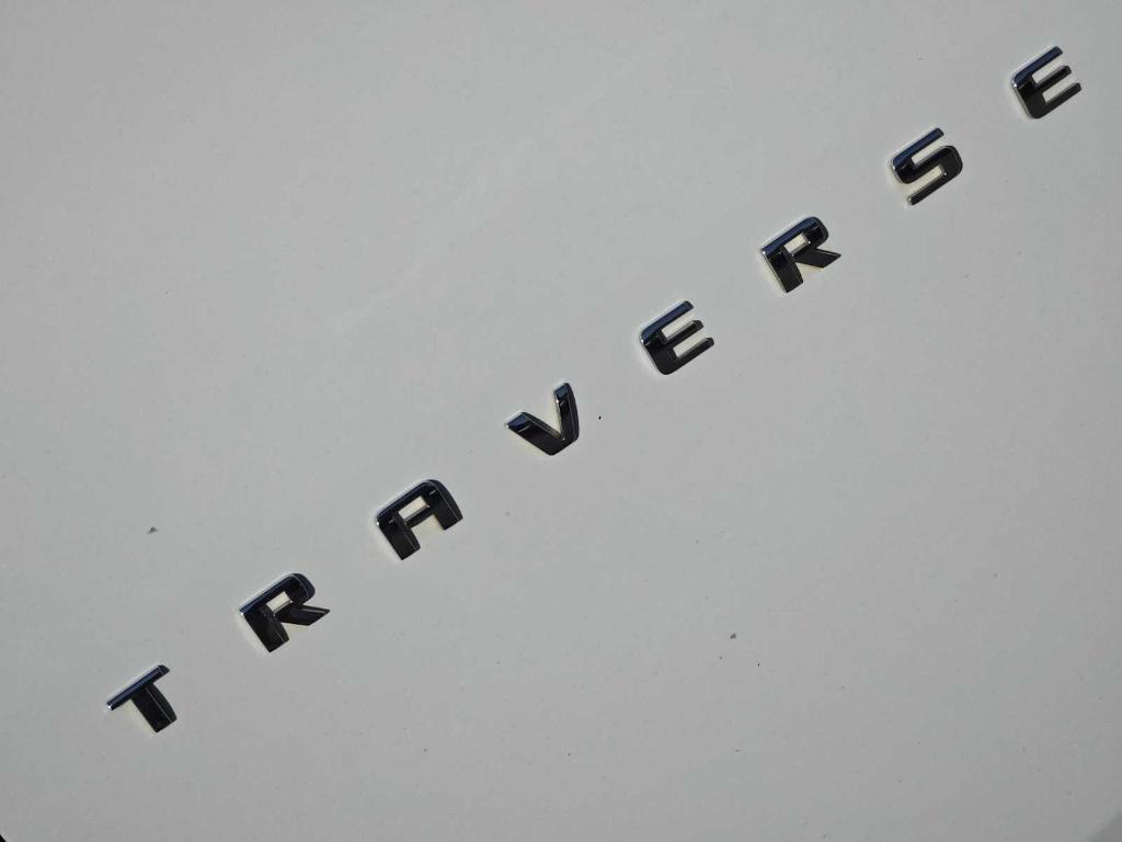 used 2022 Chevrolet Traverse car, priced at $17,577
