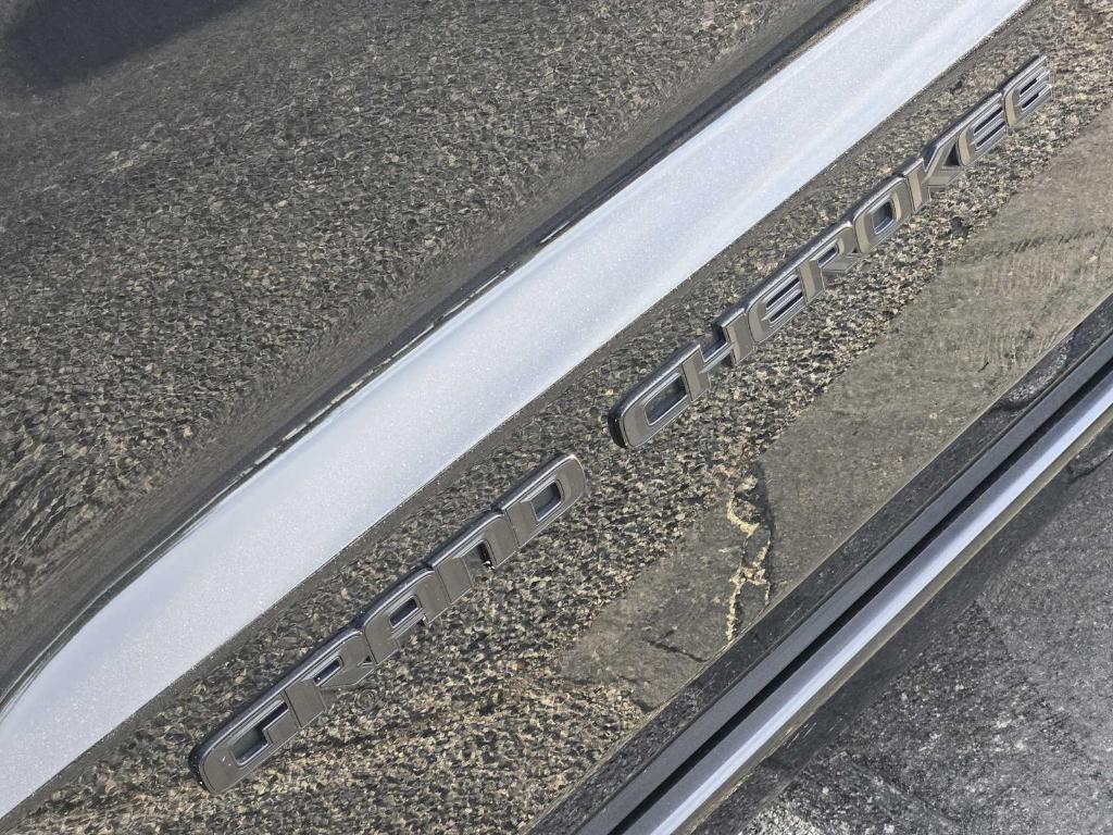 used 2020 Jeep Grand Cherokee car, priced at $14,777