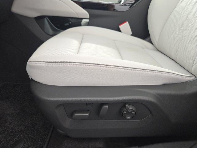 new 2026 Buick Envision car, priced at $50,908