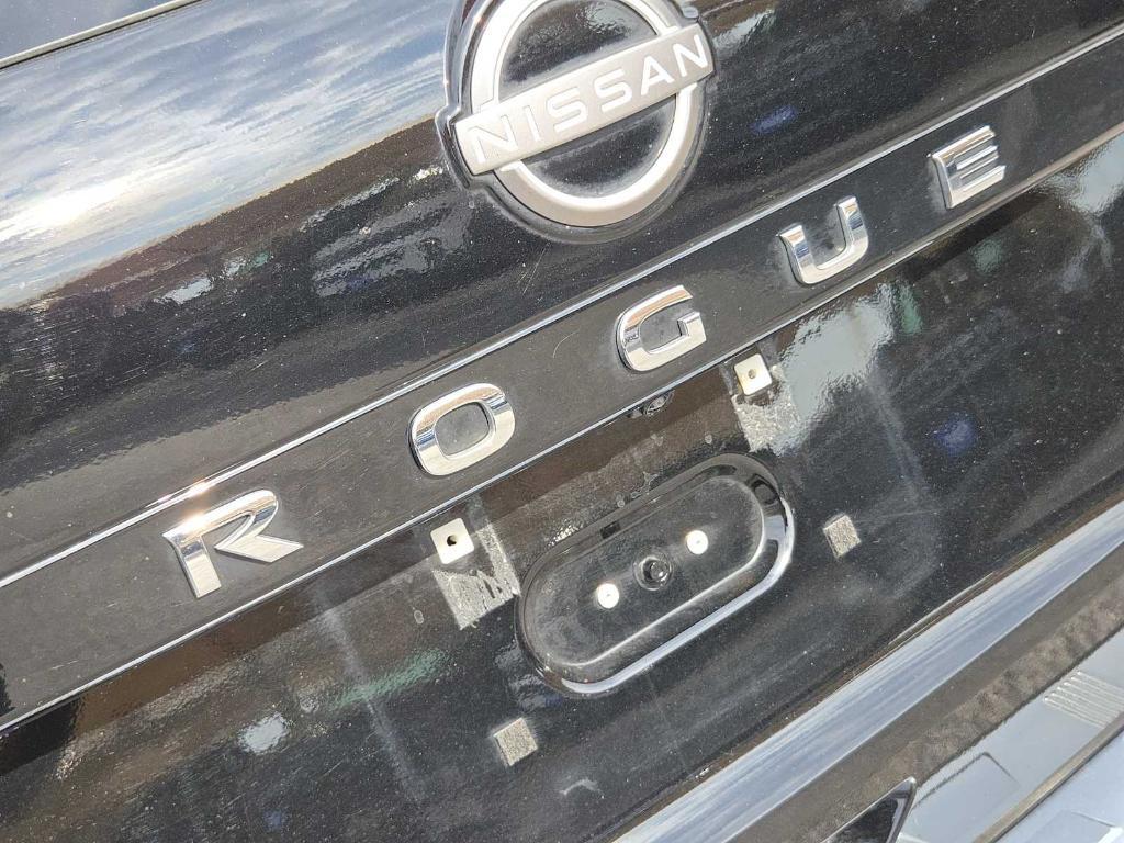 used 2022 Nissan Rogue car, priced at $16,577