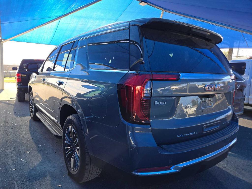 used 2025 GMC Yukon car, priced at $69,955
