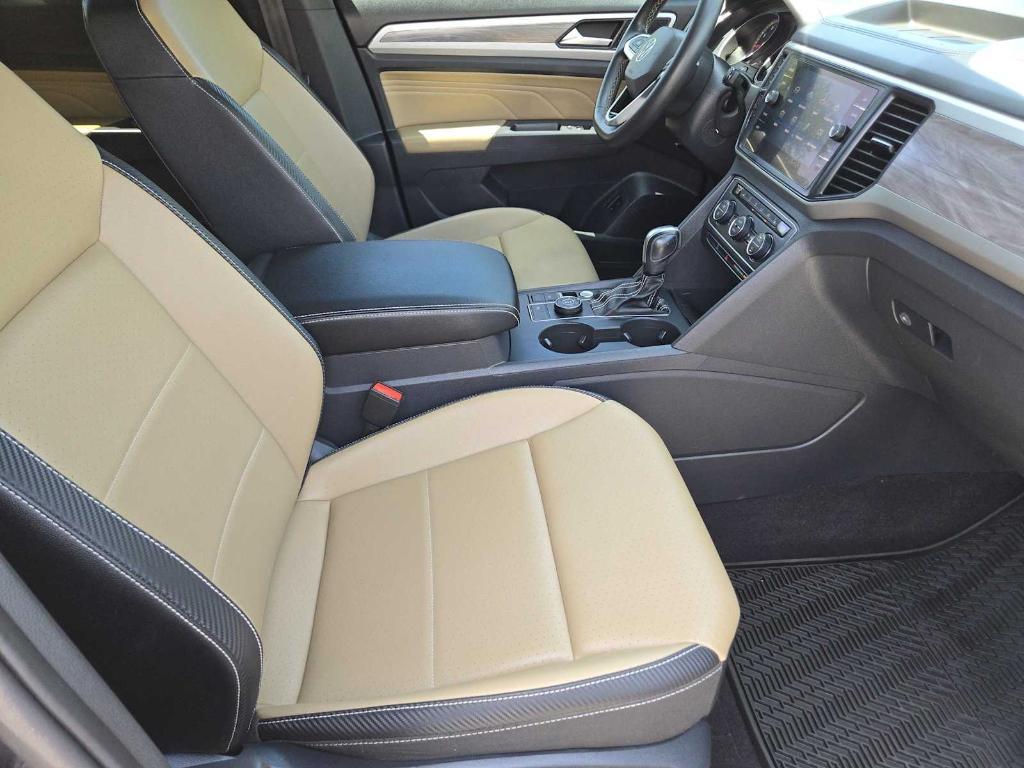 used 2021 Volkswagen Atlas Cross Sport car, priced at $14,977