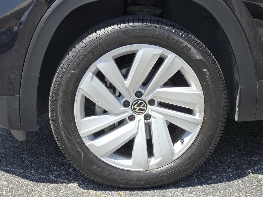 used 2021 Volkswagen Atlas Cross Sport car, priced at $14,977
