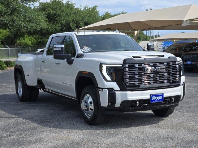 used 2025 GMC Sierra 3500 car, priced at $76,577