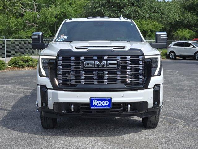 used 2025 GMC Sierra 3500 car, priced at $76,577