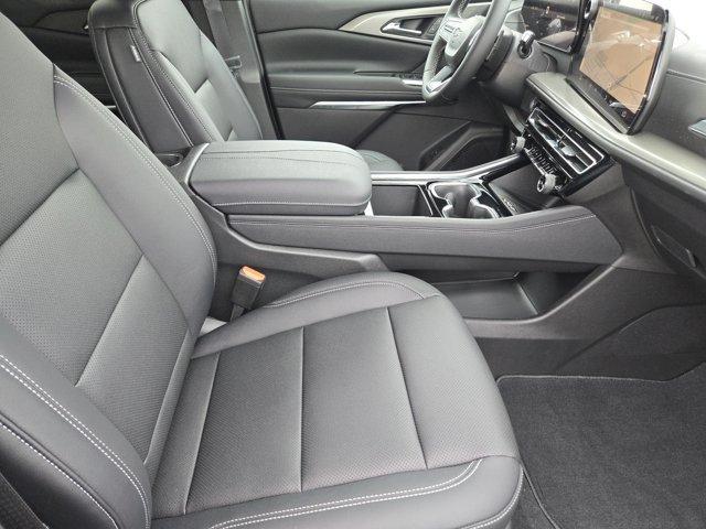 new 2026 Chevrolet Traverse car, priced at $43,805