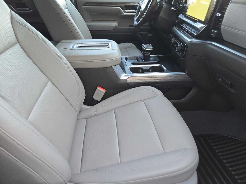 used 2022 Chevrolet Silverado 1500 car, priced at $46,977