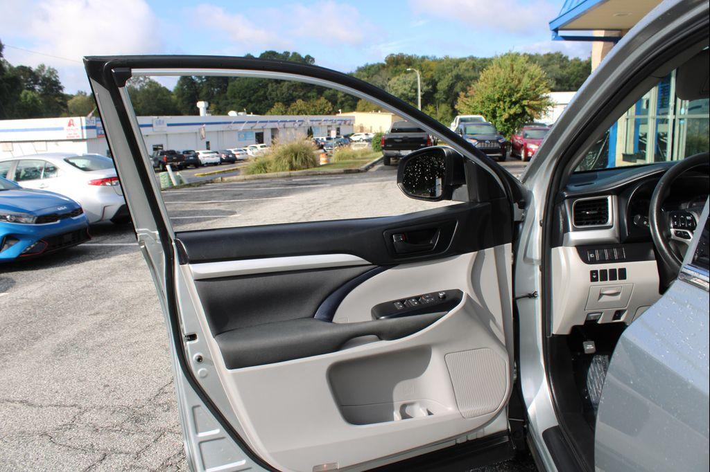 used 2019 Toyota Highlander car, priced at $18,000