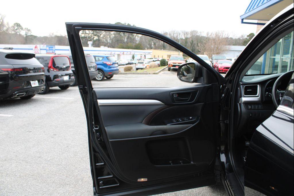 used 2019 Toyota Highlander car, priced at $16,999