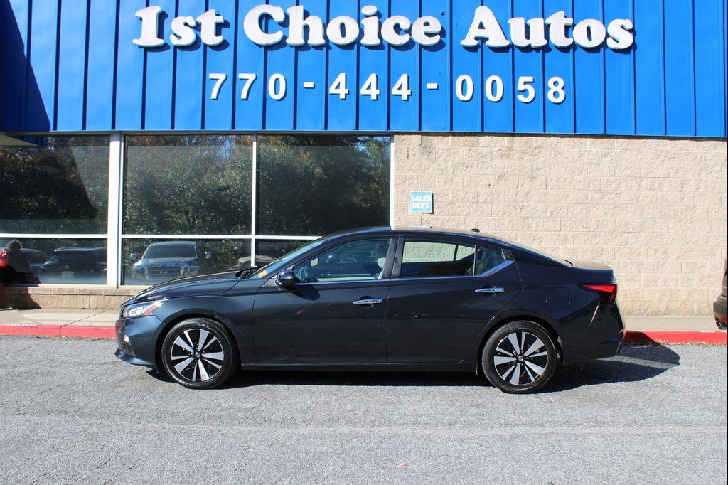 used 2021 Nissan Altima car, priced at $13,999