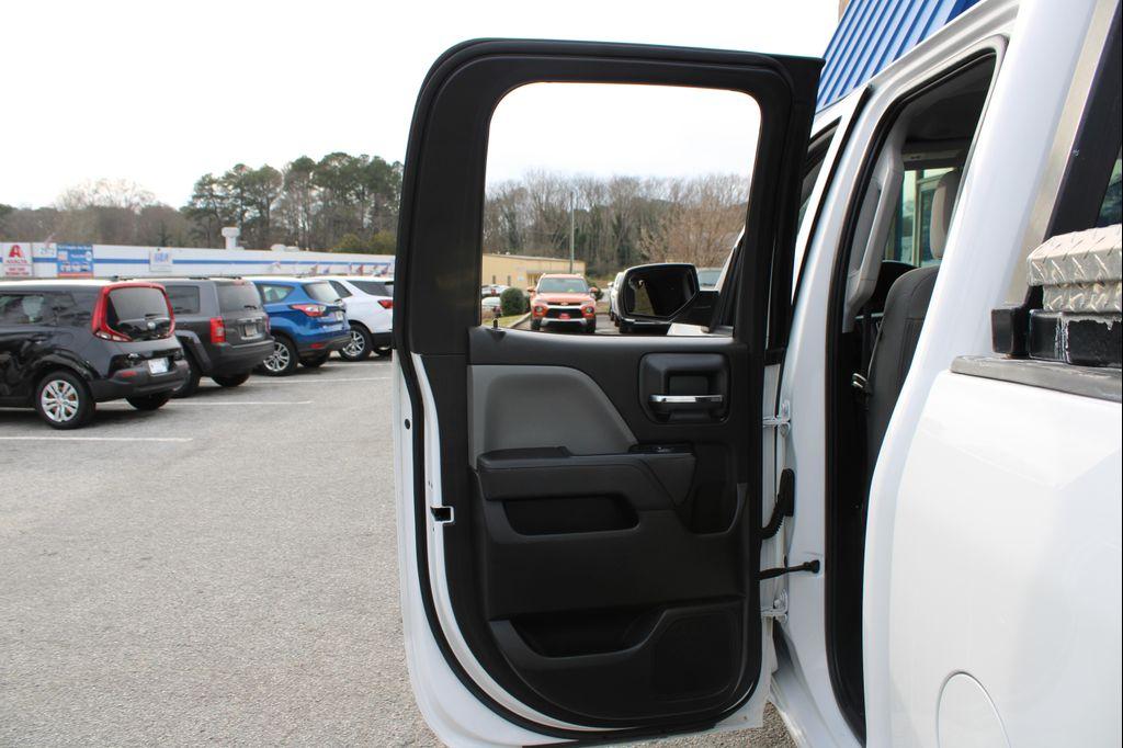 used 2018 GMC Sierra 1500 car, priced at $21,999