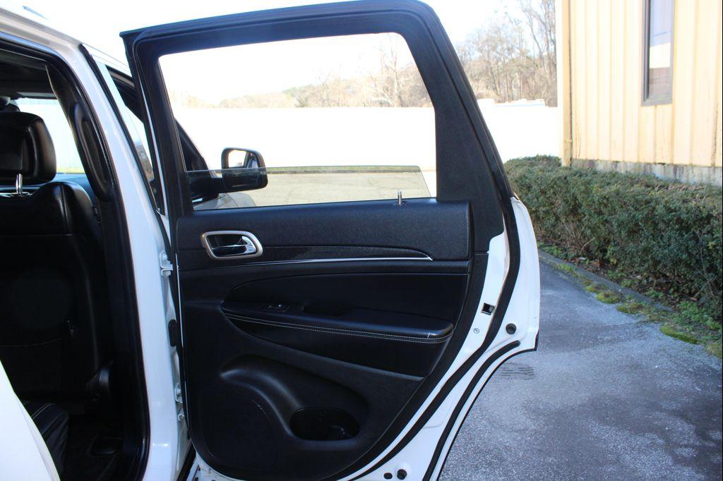 used 2017 Jeep Grand Cherokee car, priced at $10,999