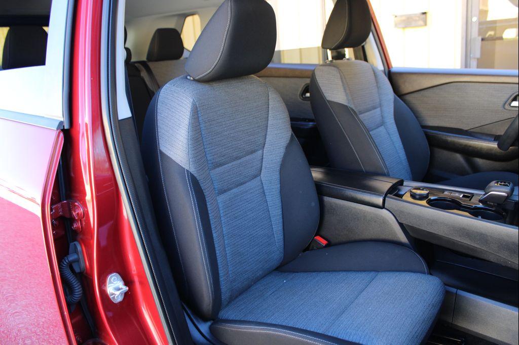 used 2023 Nissan Rogue car, priced at $18,999