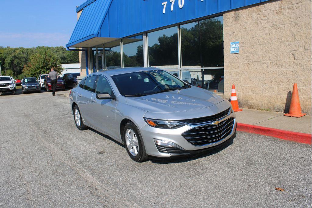 used 2020 Chevrolet Malibu car, priced at $9,999