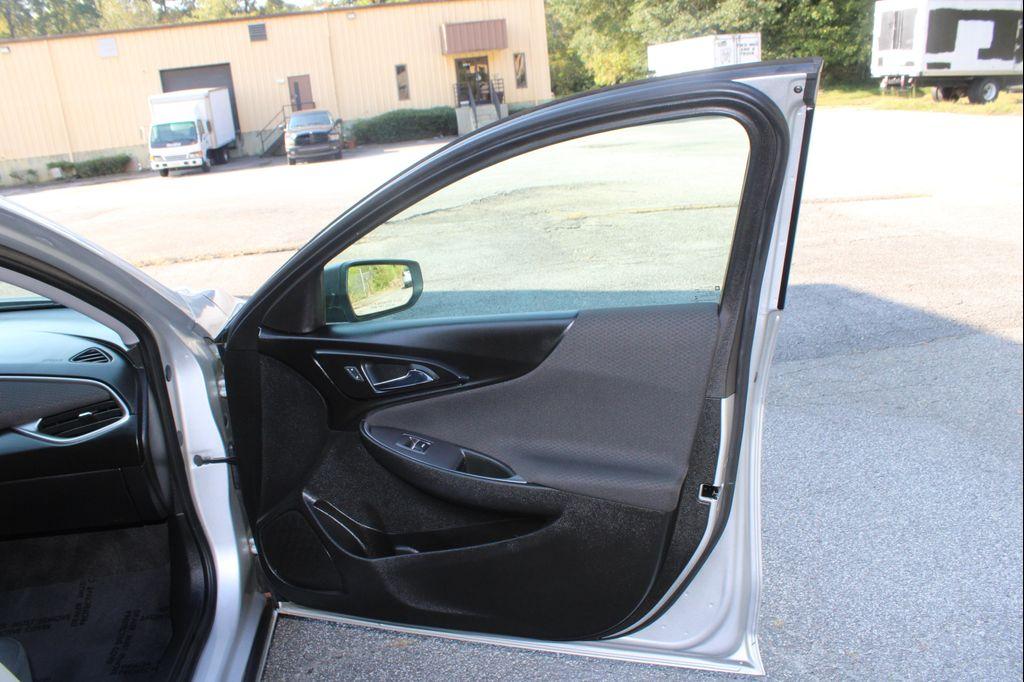 used 2020 Chevrolet Malibu car, priced at $9,999