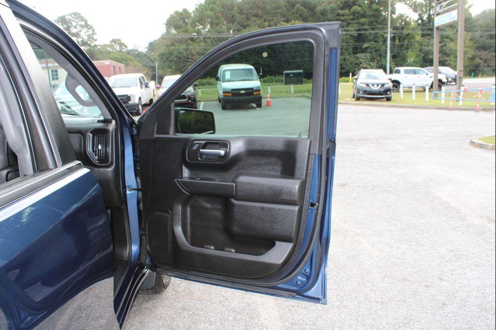 used 2022 Chevrolet Silverado 1500 car, priced at $19,999