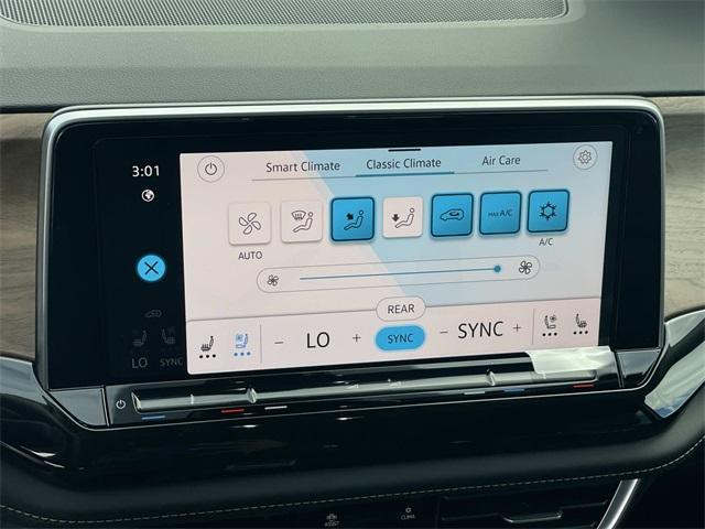 new 2026 Volkswagen Atlas car, priced at $40,561