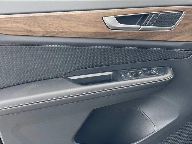 new 2026 Volkswagen Atlas car, priced at $39,561