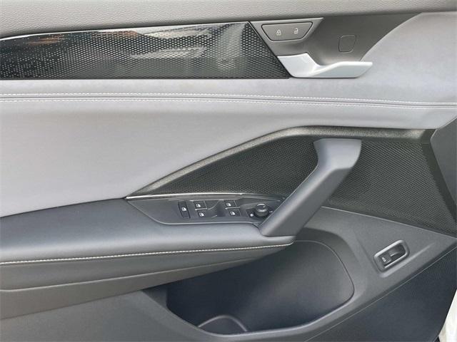 new 2026 Volkswagen Tiguan car, priced at $39,051