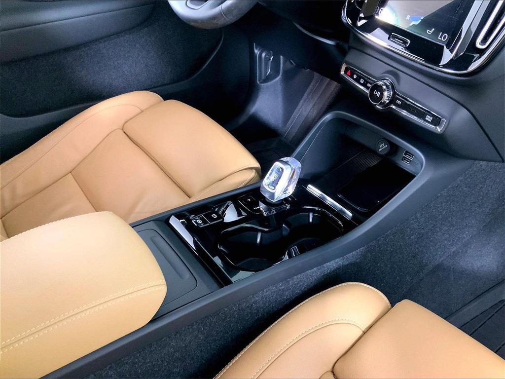 used 2022 Volvo XC40 car, priced at $27,995