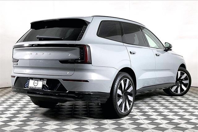 new 2025 Volvo EX90 car