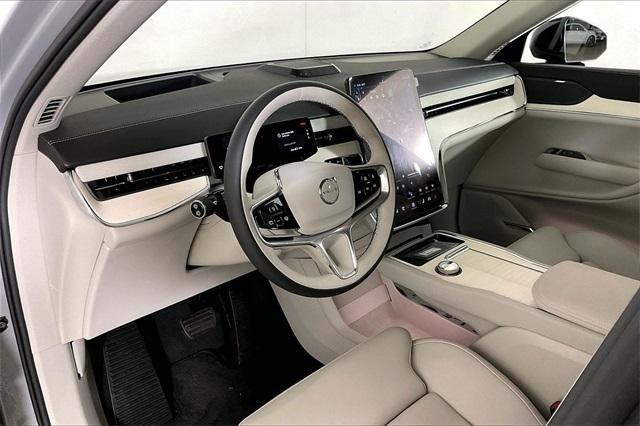 new 2025 Volvo EX90 car