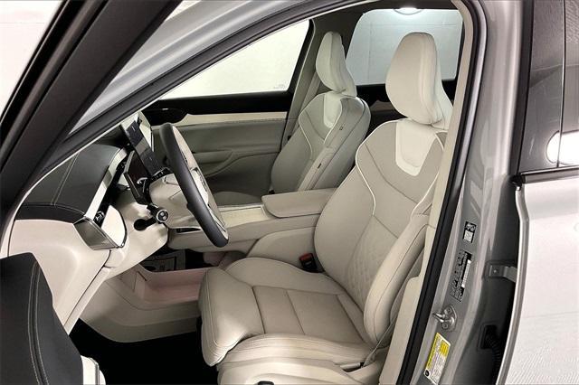 new 2025 Volvo EX90 car